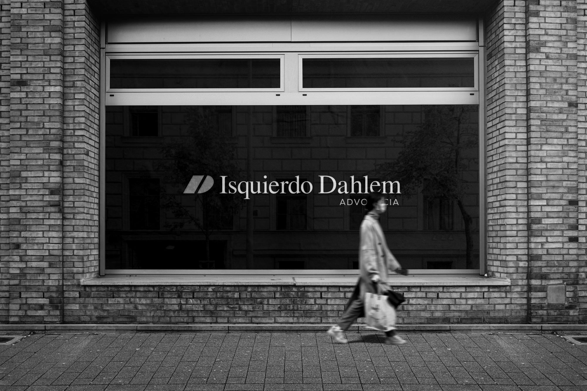 Fachada do escritório Isquierdo Dahlem